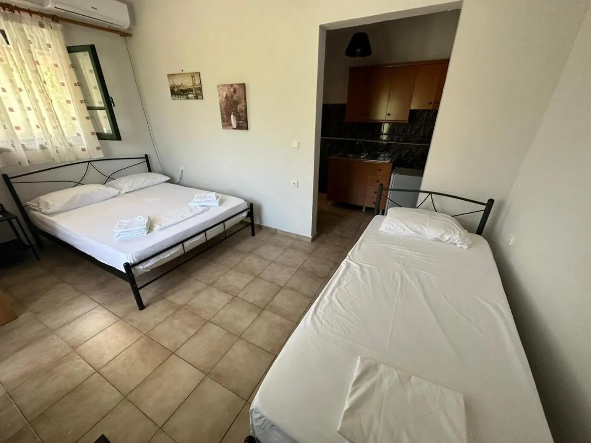 Lazari Rooms 希马拉 公寓